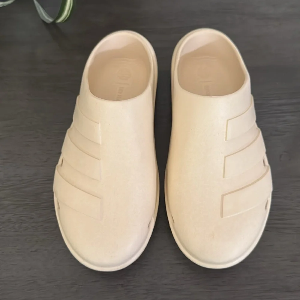 Adidas Adicane Clog Sand Beige Slides /Sandals Men Size 8
